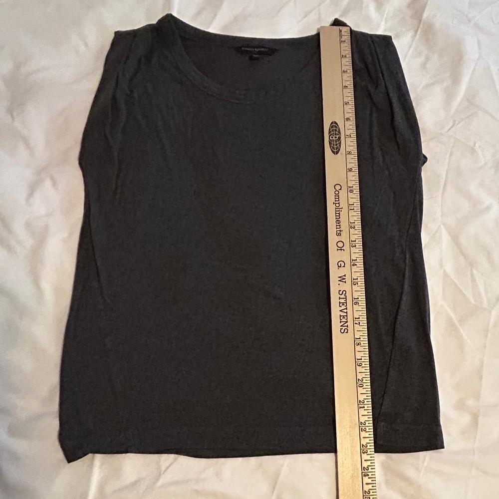 Banana Republic‎ Gray Sleeveless Tank Top XS Pleated Shoulder Casual - Picture 7 of 9